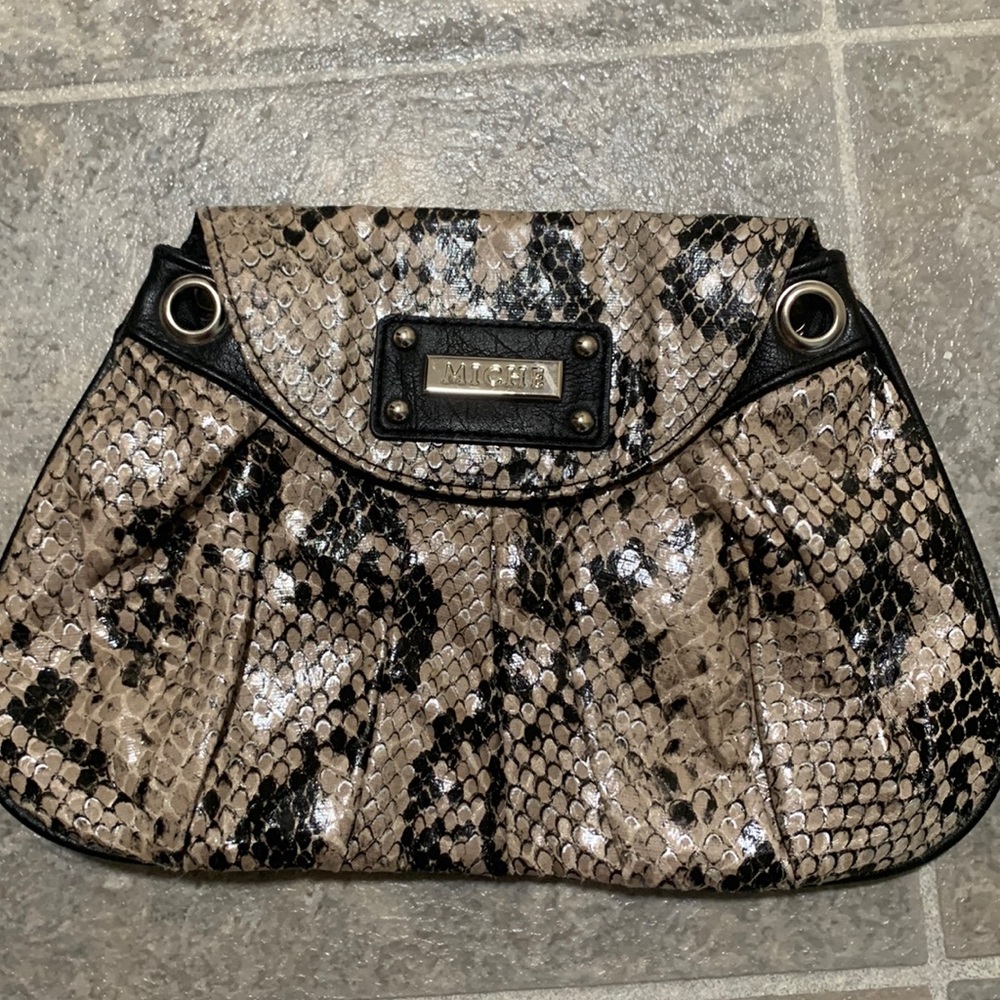 Miche Snake clutch